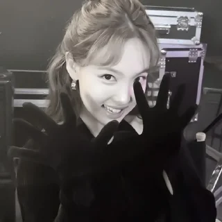 ✌️ emoji Nayeon Telegram sticker 24 of 24