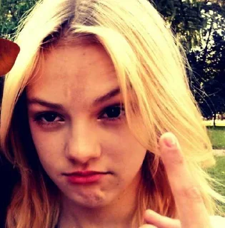 ❤️ emoji Дашулька смешнявка Telegram sticker 11 of 14