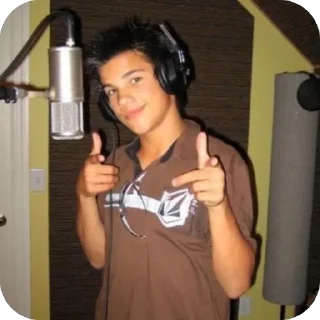 🌟 emoji JACOB BLACK/TAYLOR LAUTNER Telegram sticker 12 of 40