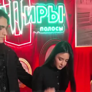 Sticker from Девушка(Олега Шепса) @lolmilwq