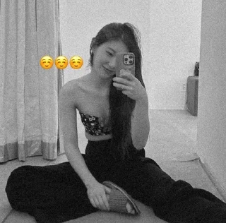 🖤 emoji chaeryeong | чб Telegram sticker 14 of 54