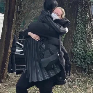😍 emoji Ксавье 🧎‍♀️💕 Telegram sticker 16 of 20