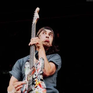 😳 emoji pierce the veil бляха Telegram sticker 8 of 75
