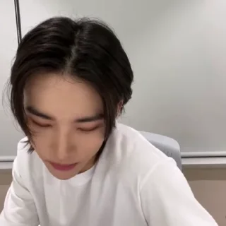🌟 emoji hyunjin from ››› @kwisskiii Telegram sticker 15 of 30