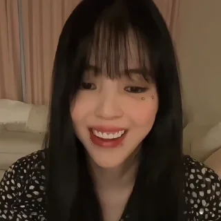 Sticker from ✮︎ HanSohee ‘’ @haicheng8.