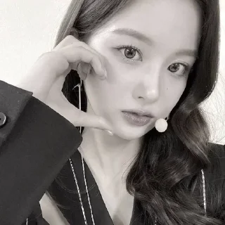 📷 emoji Sullyoon. Telegram sticker 24 of 72