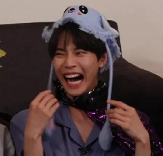 😅 emoji doyoungme Telegram sticker 13 of 40