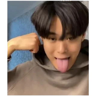👅 emoji Яблоко Telegram sticker 6 of 18