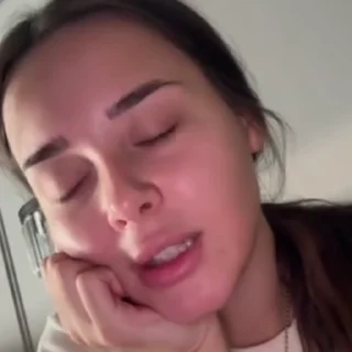 Sticker from Девушка(Олега Шепса) @lolmilwq