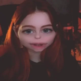 Sticker from Эвелинушка топчик💓💓💓