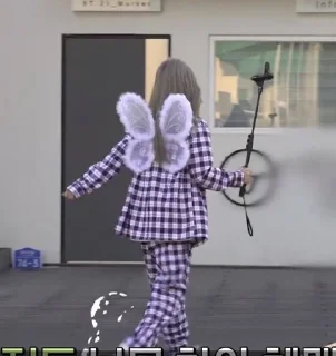 🧚‍♀️ emoji itzy mem by liy Telegram sticker 18 of 30
