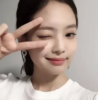 💥 emoji 💥 :: jennie | @helpfrakitsumi Telegram sticker 11 of 33