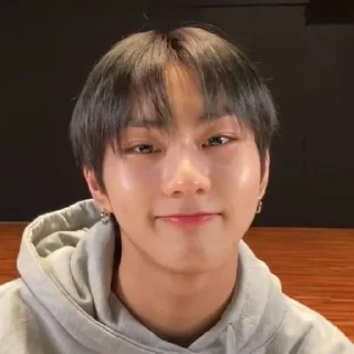 😚 emoji чонвони Telegram sticker 11 of 15