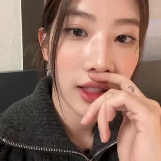 Sticker from kim lip @ecxipse