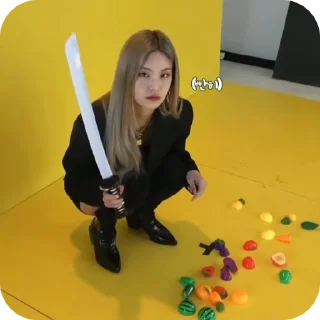 🌟 emoji Кроха Йеджи🖤 Telegram sticker 11 of 20