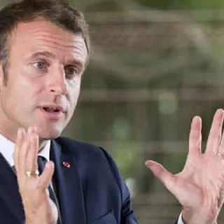 🤲 emoji Macron Telegram sticker 17 of 35