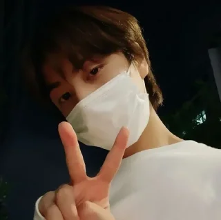 Sticker from (🧨)) taki @lilacstckrs