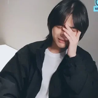 😭 emoji тхт любимки и не только Telegram sticker 11 of 35