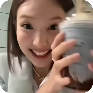 🧋 emoji 💗Nayeon by @lilkimynriyan Telegram sticker 7 of 38