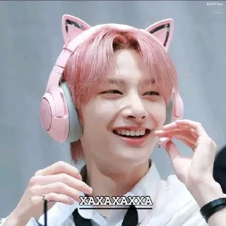 Sticker from mimxiei || help