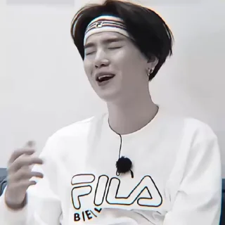 🌟 emoji Suga BW @MinYoongi_or_Suga_bot Telegram sticker 15 of 107