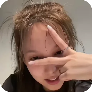✌ emoji 💗Nayeon by @lilkimynriyan Telegram sticker 22 of 38