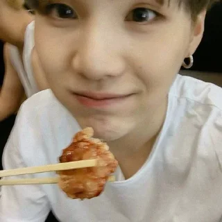 Sticker from yoongi by @nadwwi