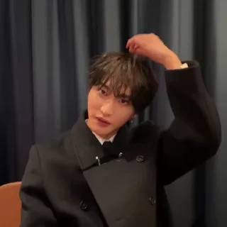 Sticker from 🪬SEONGHWA🪬 ‘` @hiphelp