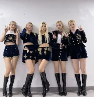 Sticker from (G)l-dle