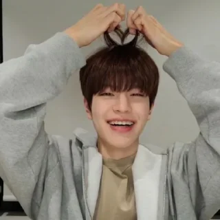 Sticker from love илизки.🥺💗