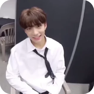 🌟 emoji hyunjin by @hnjarchvv Telegram sticker 12 of 20