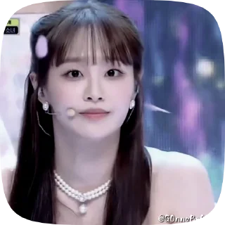 Sticker from Chuu🍑🐧