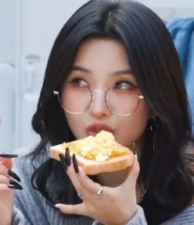 🌟 emoji G idle Telegram sticker 6 of 22