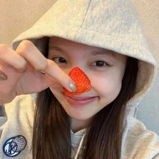 🌟 emoji 🪷 I am Nayeon 나연 🪷 Telegram sticker 10 of 38
