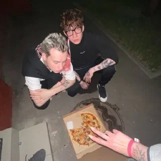 🍕 emoji Саня тринадцать карат Telegram sticker 10 of 20