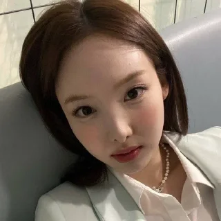 🫤 emoji nayeon💋💋 Telegram sticker 3 of 21