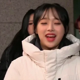 🤩 emoji Chuu solololo Telegram sticker 23 of 25