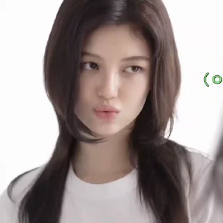 Sticker from newjeans-danielle @mayhe1p