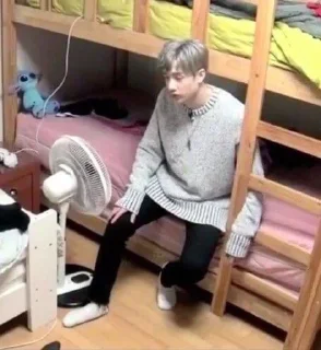 😰 emoji бан чан’и Telegram sticker 8 of 27