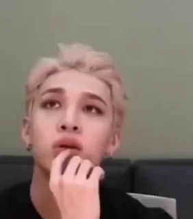 🤔 emoji Bang Chan 🫰🏻 by @mmononoaware Telegram sticker 15 of 73