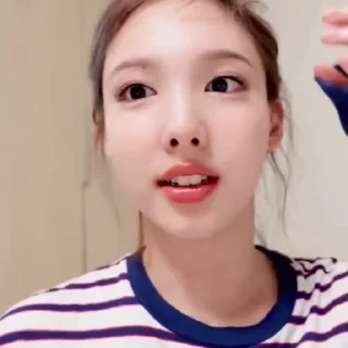 🌟 emoji nayeon by @wwilmmy Telegram sticker 12 of 40