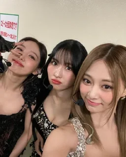 Sticker from Twice 🌟 Зделала: @Nayeonmylife