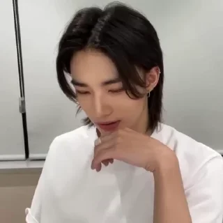 💋 emoji ⊹hyunjin by @helpftk Telegram sticker 5 of 48