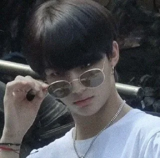 🤨 emoji Hyunjin by @Kycb6 Telegram sticker 17 of 26