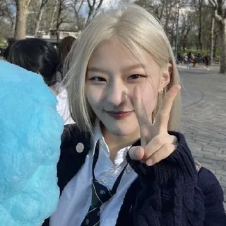 Sticker from Haneul by @helpviduli