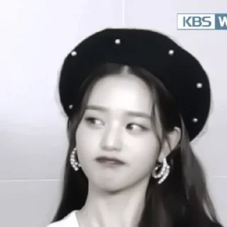 🥡 emoji 🥡::wonyoung:: by @obsessiongw Telegram sticker 11 of 30
