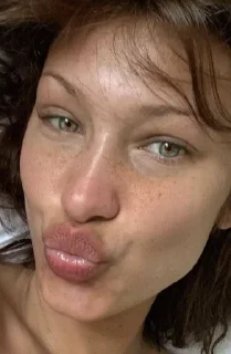 💋 emoji weeeeeewert😼bella hadid Telegram sticker 16 of 31