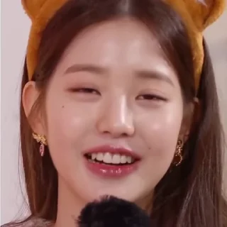 🍨 emoji (🍨)wonyoung . . @fancustikers Telegram sticker 18 of 24