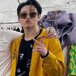 🎸 emoji 𝗷𝘂𝗻𝗴𝗸𝗼𝗼𝗸 [ @helpjki ] Telegram sticker 7 of 25