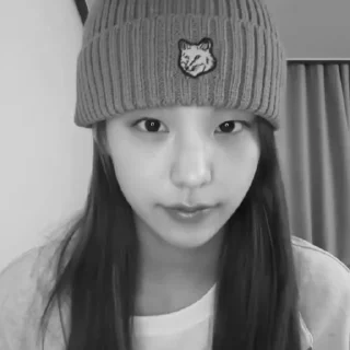 🌟 emoji Yeji BW @hwangyejiarchivee Telegram sticker 20 of 39